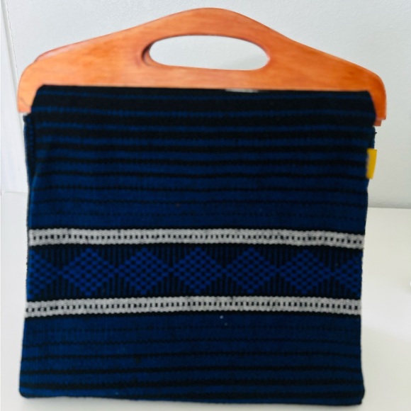 Made in Mexico Hand made Woven bag with Wood handle - New - Picture 7 of 10